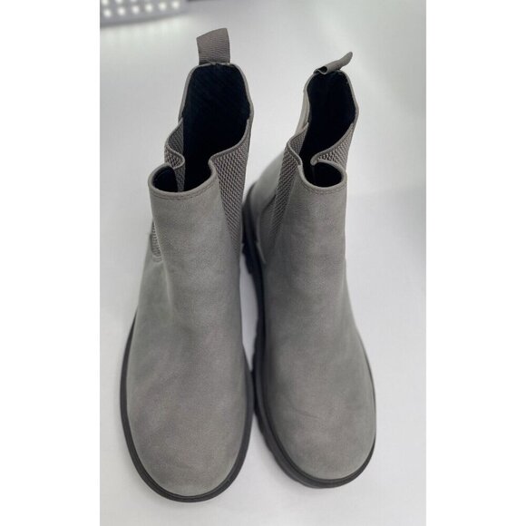 Soda Pilot Lug Sole‎ Low Heel Chelsea Fashion Ankle Booties Size 9 EUC - Picture 3 of 11